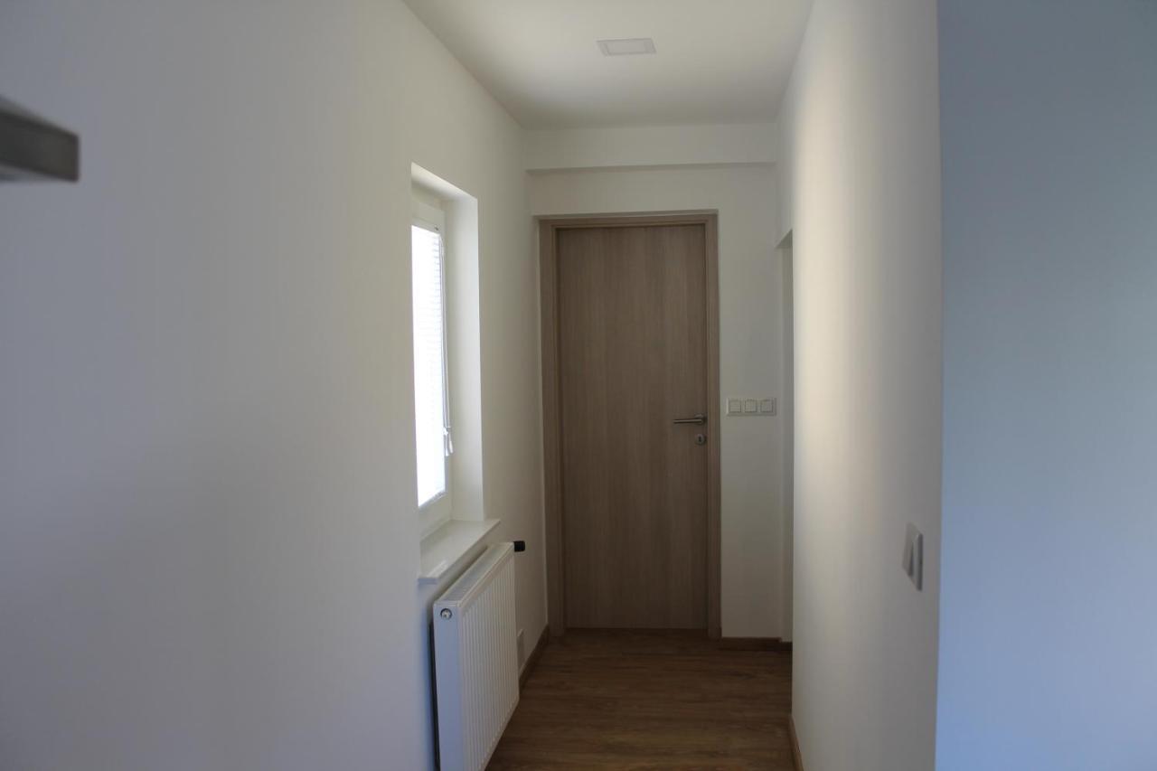 Petite Apartment Марибор Екстериор снимка