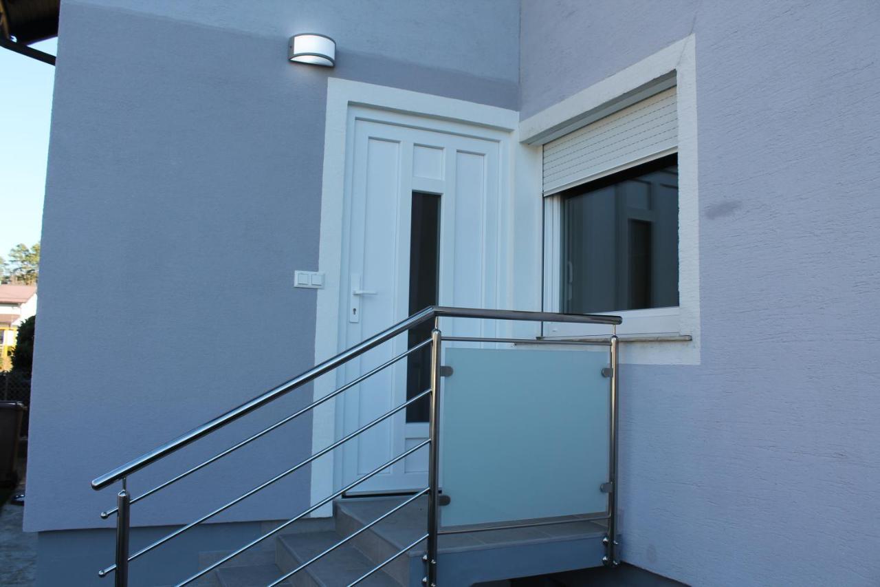 Petite Apartment Марибор Екстериор снимка